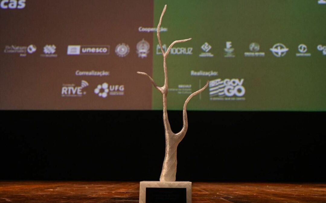 Troféu do 25º Fica incorpora tecnologia na produção e utiliza material 100% biodegradável